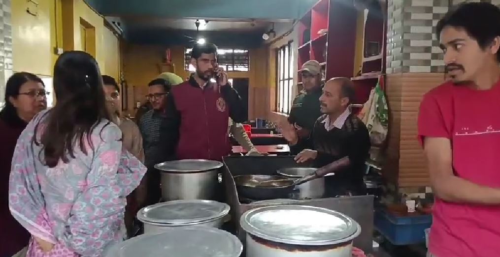 रानीखेत में घरेलू गैस की किल्लत और कालाबाजारी रोकने प्रशासन का सख्त अभियान