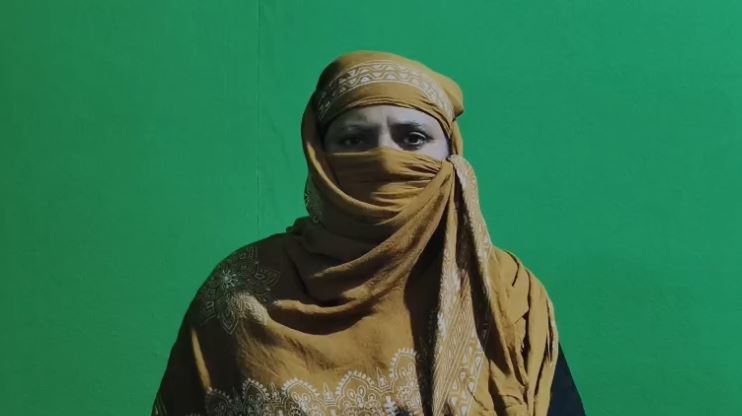 सामूहिक दुष्कर्म पीड़िता ने आरोपी पर धमकाने का आरोप लगाया