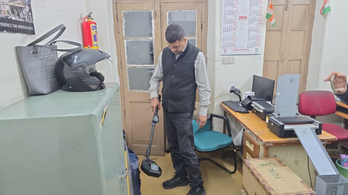 देहरादून पासपोर्ट कार्यालय को ई-मेल से बम धमकी