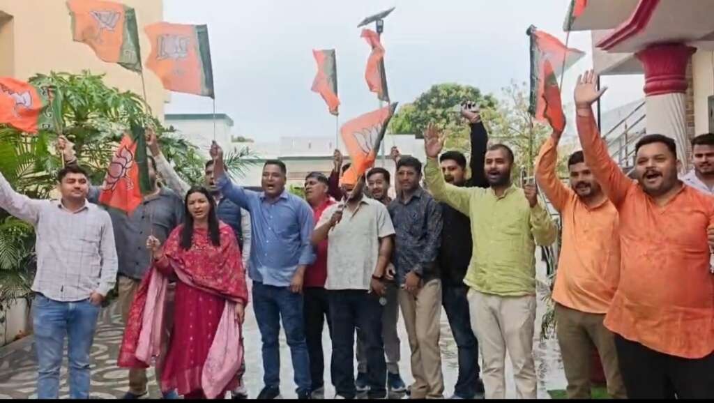 मंत्री बने राम सिंह कैड़ा, हल्द्वानी से भीमताल तक जश्न का माहौल