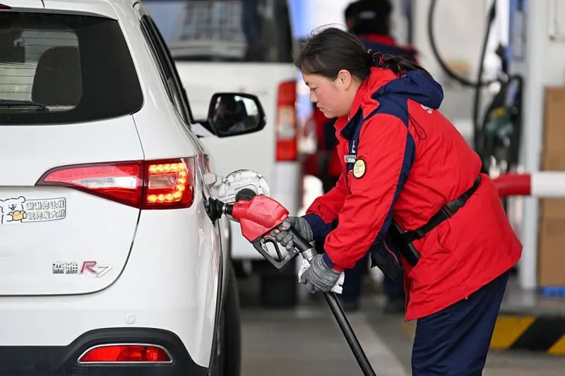 डोनाल्ड ट्रंप ने खार्ग द्वीप पर हमला करने का दावा, ईरानी तेल निर्यात पर नजर