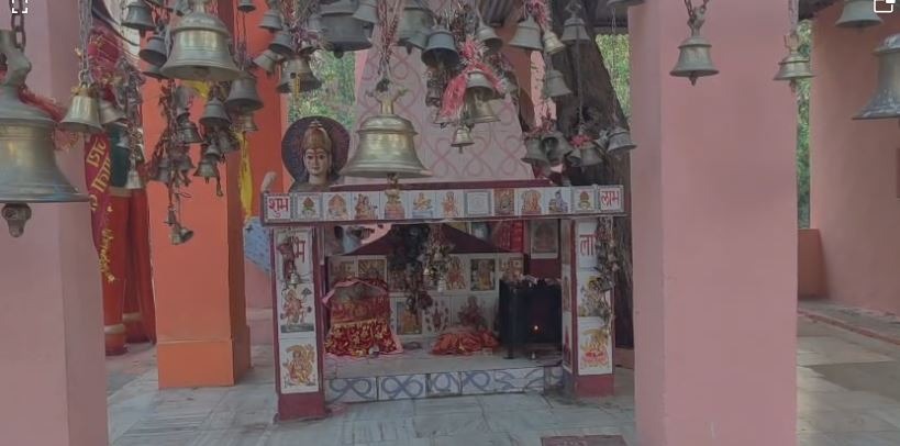 माँ घन्याल देवी मंदिर में नवरात्रि की धूम, श्रद्धालुओं की उमड़ी भीड़।