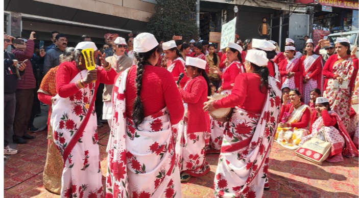 फागोत्सव में झूमीं महिला टोलियां, शोभायात्रा और स्वांग प्रतियोगिता ने बांधा समां