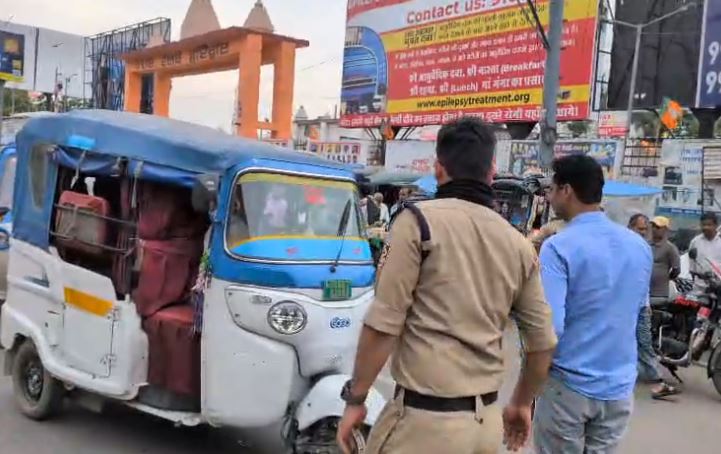 लाठरदेवा शेख में पानी की टंकी बनी ‘सफेद हाथी’, ग्रामीणों का प्रदर्शन