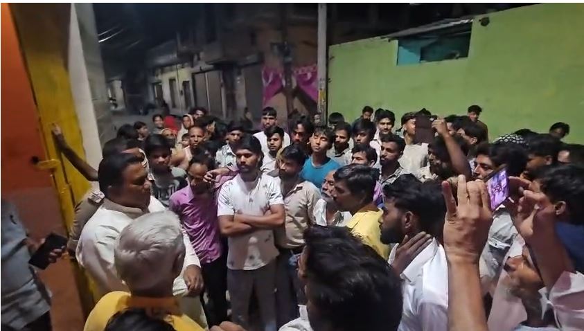 मंगलौर में मोहल्ले का नाम बदलने पर विवाद, लोगों में आक्रोश, राजनीतिक माहौल गरमाया