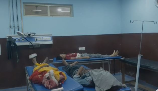 सितारगंज में भीषण सड़क हादसा: डंफर की टक्कर से 3 युवकों की मौत, एक गंभीर