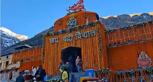 चारधाम यात्रा राज्य की लाइफलाइन: मुख्यमंत्री धामी, तैयारियां पूरी