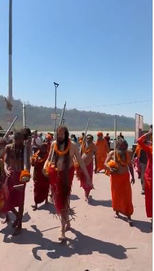 ऋषिकेश में 1221वीं पवित्र छड़ी यात्रा का शुभारंभ, चारधाम परिक्रमा का आगाज़