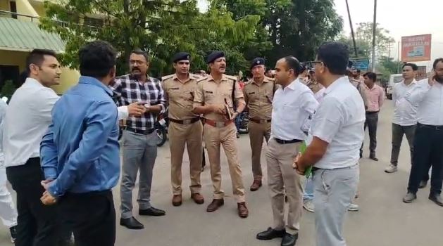 चारधाम यात्रा से पहले प्रशासन अलर्ट, नारसन बॉर्डर का निरीक्षण