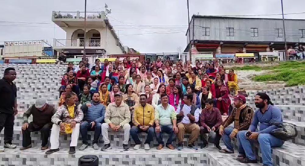 चंपावत में आंगनबाड़ी कार्यकत्रियों का आंदोलन तेज, मांगों को लेकर उग्र प्रदर्शन जारी