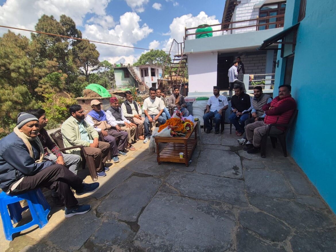 गोविंद सिंह पिलख्वाल को दायित्व मिलने पर कार्यकर्ताओं ने दी बधाई