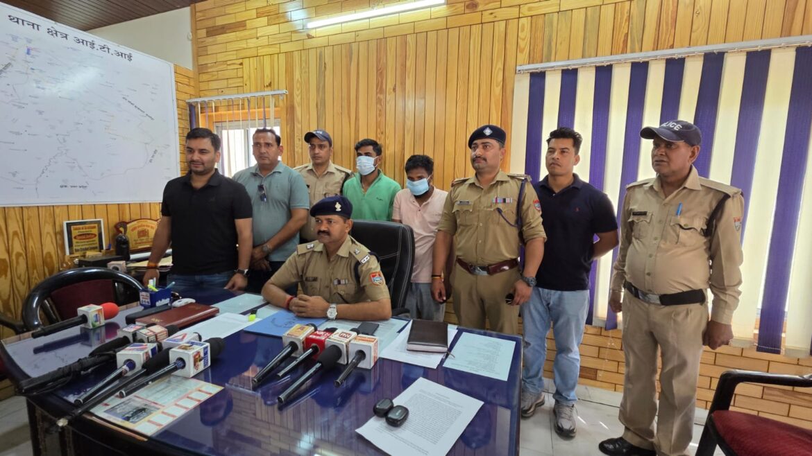 काशीपुर में नशे के खिलाफ बड़ी कार्रवाई, 108 ग्राम हेरोइन के साथ दो तस्कर गिरफ्तार