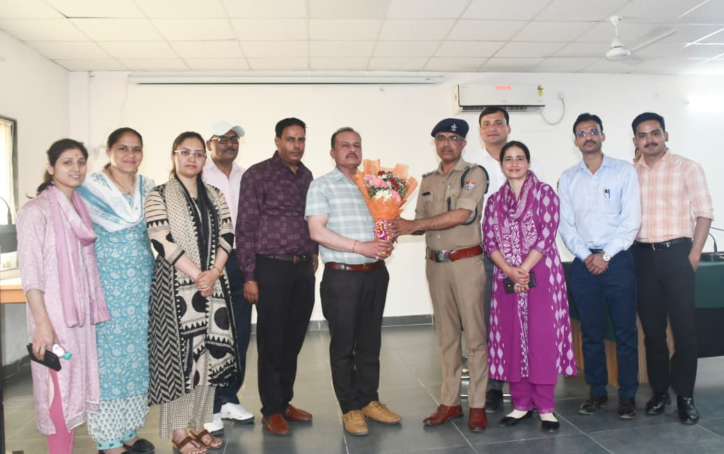 नैनीताल पुलिस में पदोन्नत अधिकारियों को भावभीनी विदाई, एसएसपी ने दी शुभकामनाएं