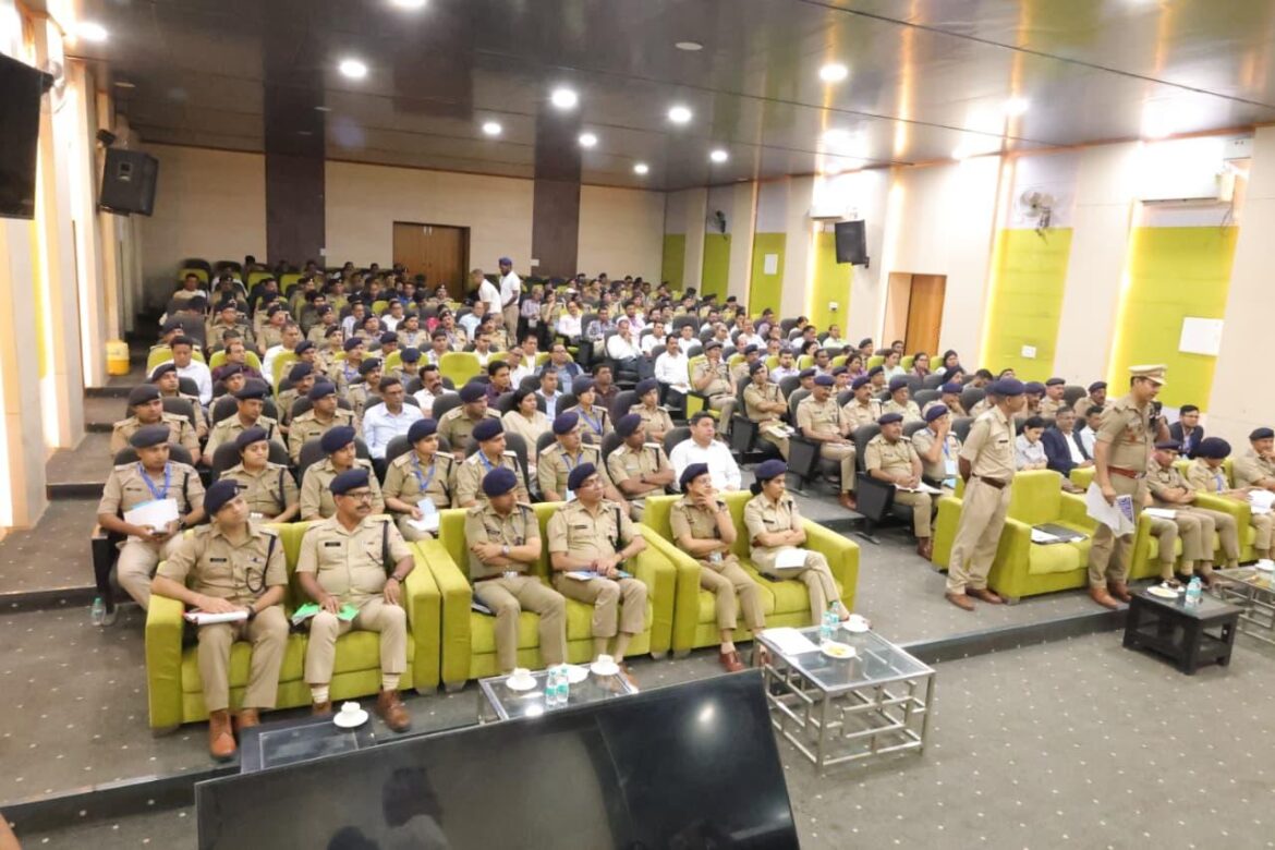 प्रधानमंत्री के देहरादून दौरे को लेकर सुरक्षा तैयारियां तेज, डीजीपी ने की समीक्षा