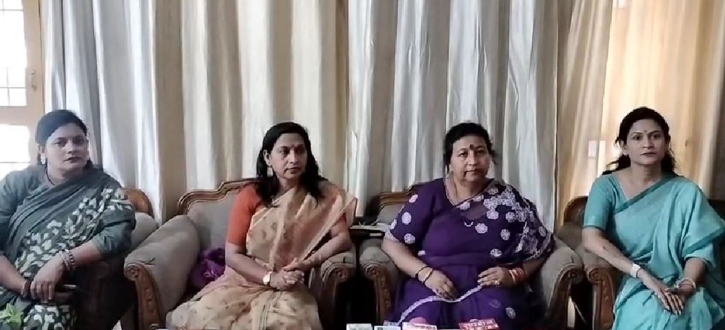 खटीमा पहुंचीं भाजपा महिला मोर्चा प्रदेश अध्यक्ष, कांग्रेस पर साधा निशाना