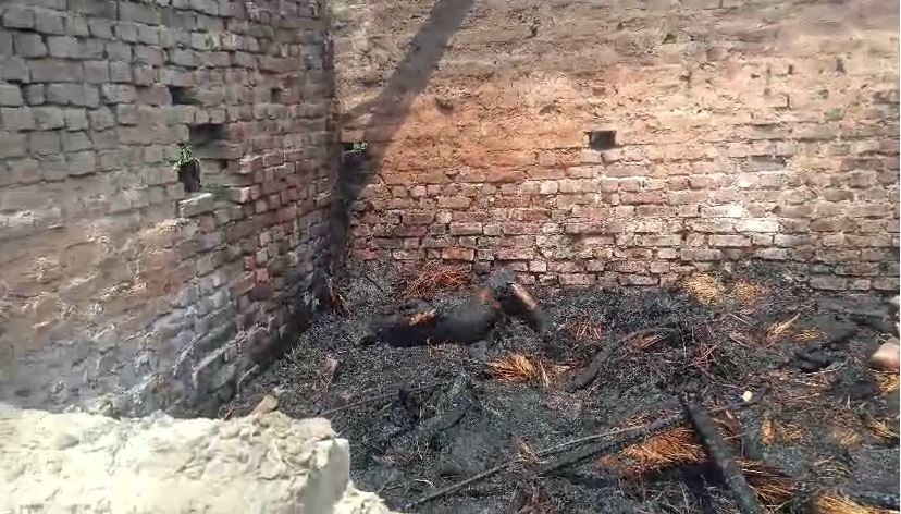 खदरी खड़क माफ में दर्दनाक हादसा, आग में जिंदा जले बुजुर्ग