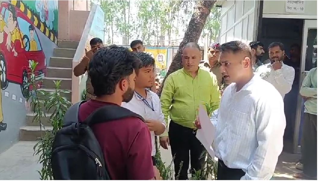 एआरटीओ रुड़की में बड़ा एक्शन, अवैध सीएससी सेंटरों पर छापेमारी