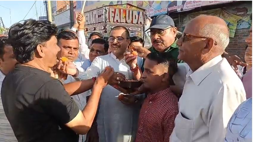 पश्चिम बंगाल समेत तीन राज्यों में भाजपा की जीत पर काशीपुर-जसपुर में जश्न