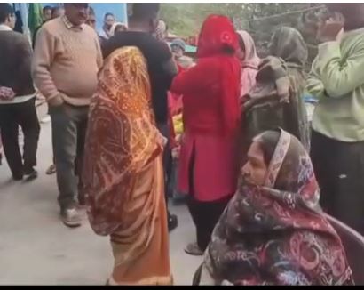 नैनीताल में बीएससी छात्रा की संदिग्ध हालात में मौत, पुलिस जांच में जुटी
