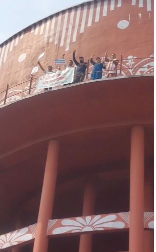वर्षवार भर्ती की मांग को लेकर नर्सिंग एकता मंच का प्रदर्शन तेज