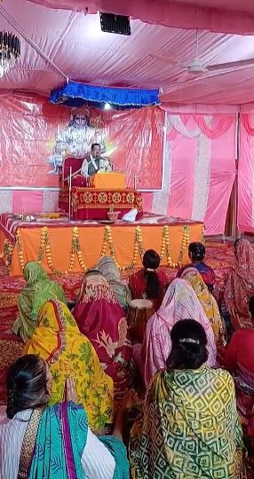 पंचेश्वर महादेव मंदिर में श्री राम कथा गंगा प्रवाह जारी, उमड़ रही श्रद्धालुओं की भीड़