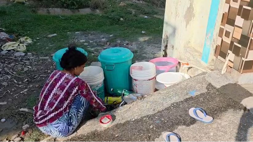 विकासनगर में पेयजल संकट गहराया, लोग पानी को तरसे