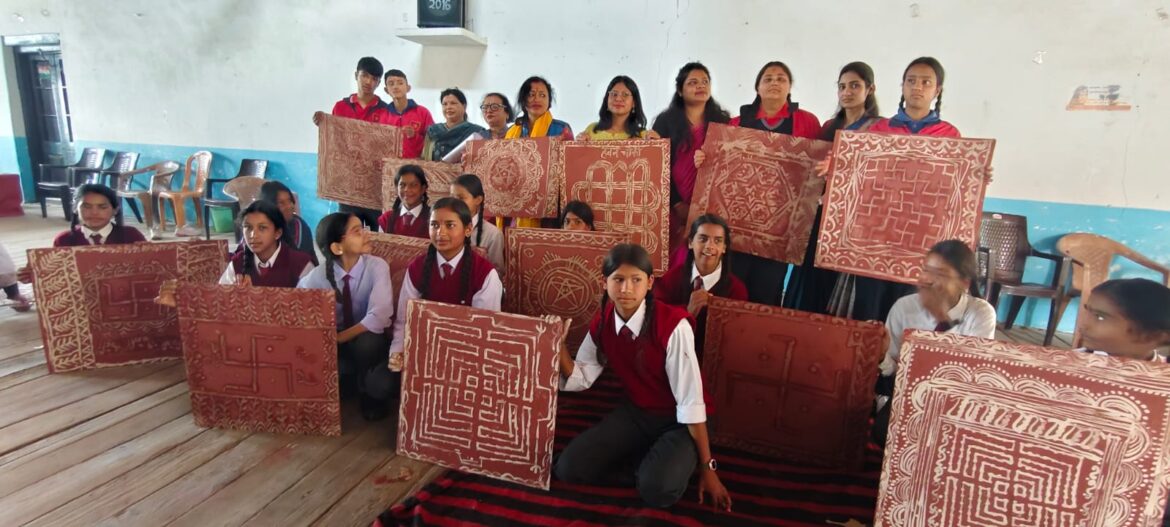 ऐपण कार्यशाला का समापन, प्रतिभागियों ने सीखी कुमाऊं लोक कला