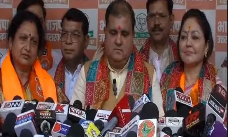 कांग्रेस को बड़ा झटका, कई दिग्गज नेताओं ने थामा भाजपा का दामन