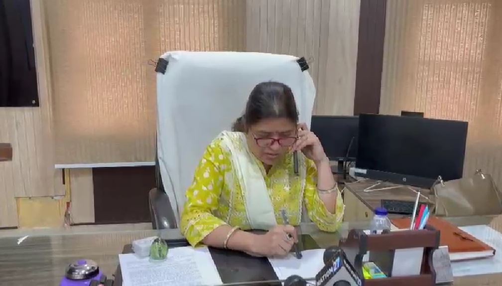 घरेलू गैस नहीं मिलने पर युवक ने किया आत्मदाह का प्रयास, बाजपुर में मचा हड़कंप