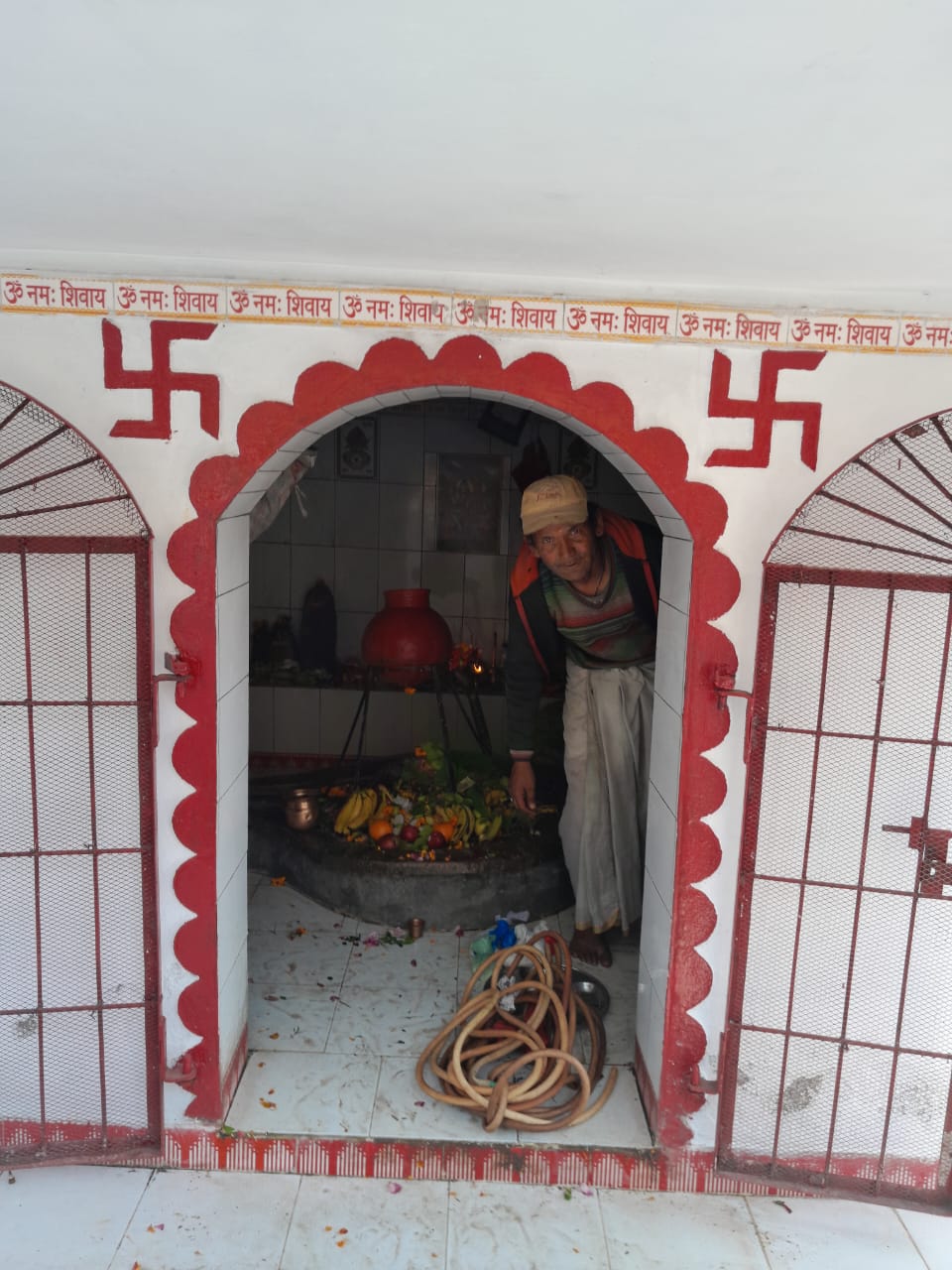 बालेश्वर महादेव मंदिर में भंडारे की तैयारी, 1 जून को होगा आयोजन