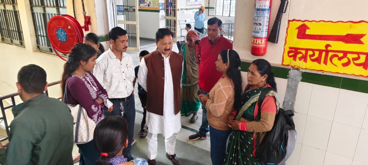 रानीखेत NICU उद्घाटन पर सियासत गरमाई, पूर्व विधायक करन माहरा ने लगाए गंभीर आरोप