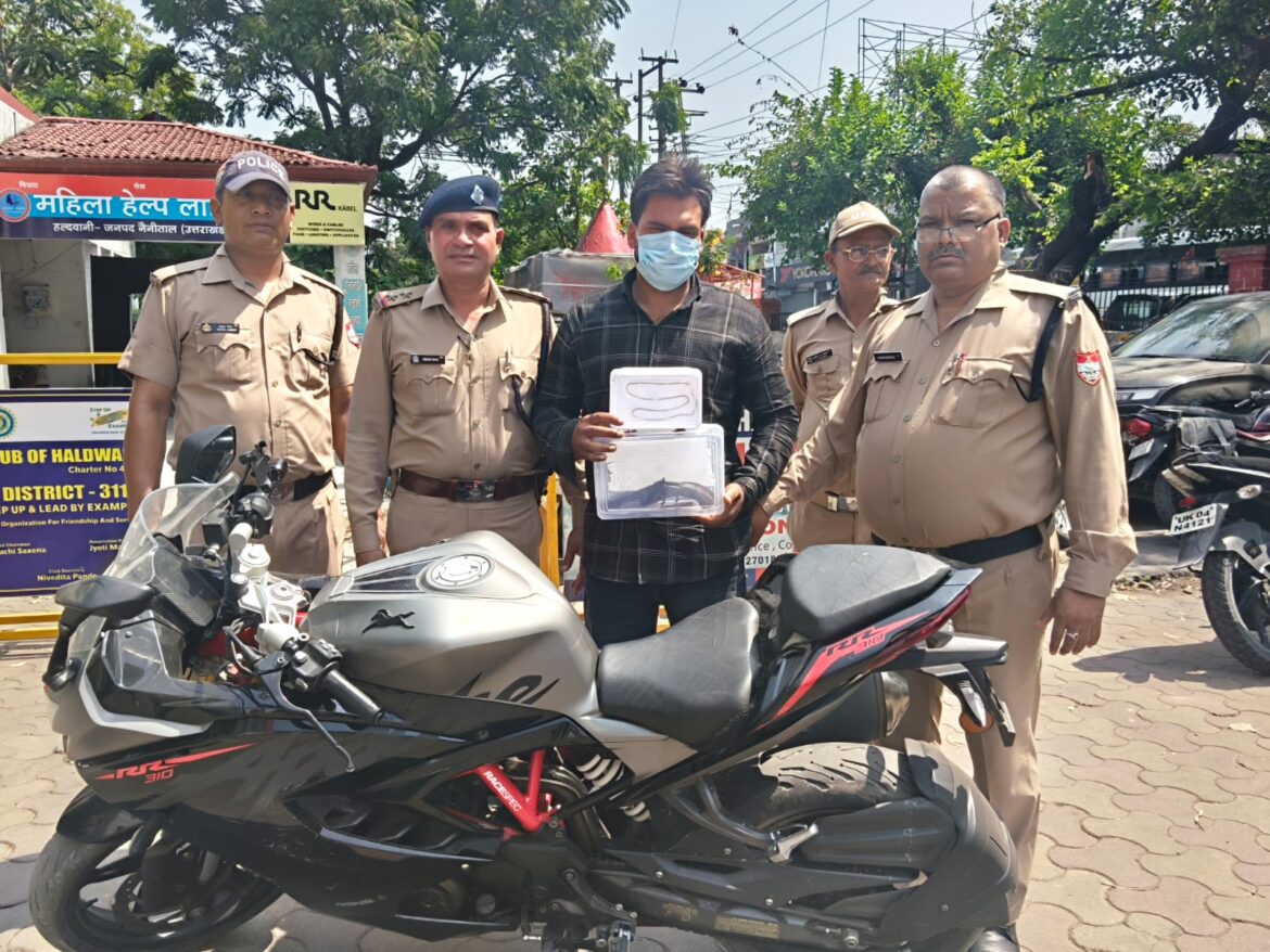 हल्द्वानी में चेन स्नैचिंग का खुलासा, शातिर हिस्ट्रीशीटर गिरफ्तार