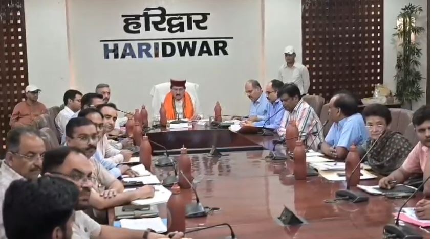 हरिद्वार में ग्राम्य विकास मंत्री ने की योजनाओं की समीक्षा