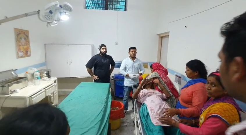 चोपड़ा गांव में बाघ का हमला, महिला गंभीर घायल, ग्रामीणों में दहशत