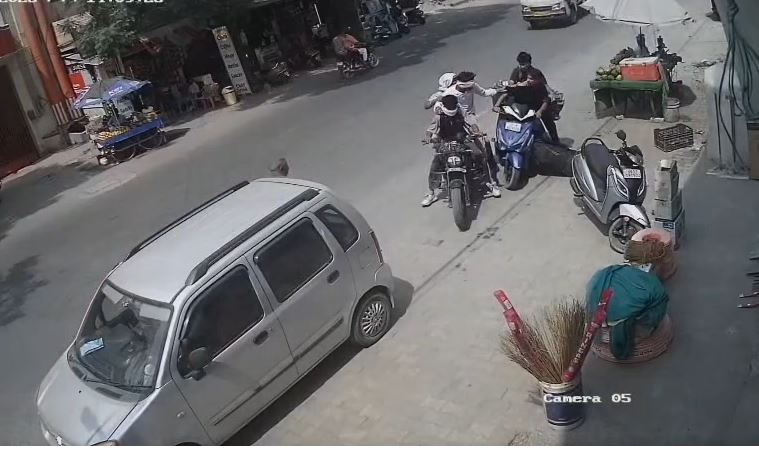 कनखल में क्रिकेट खेलकर लौट रहे युवक पर हमला, CCTV में कैद हुई वारदात