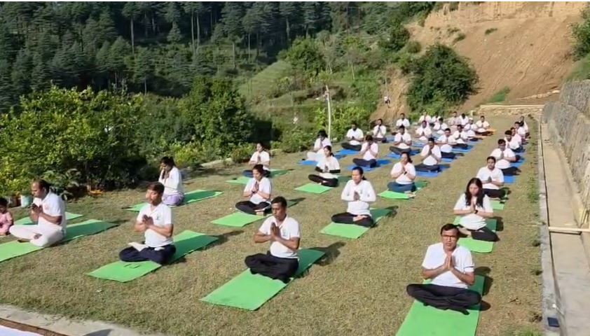 चंपावत को ‘आदर्श जनपद’ बनाने की दिशा में बड़ा कदम, योग को वैश्विक पहचान दिलाने की तैयारी