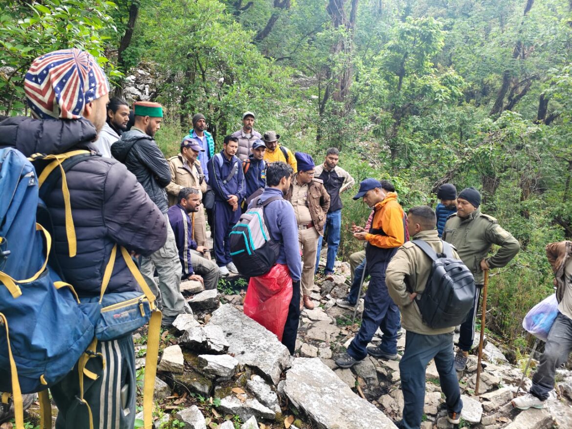 दयारा बुग्याल ट्रेक पर महिला ट्रेकर लापता, खोज एवं बचाव अभियान तेज
