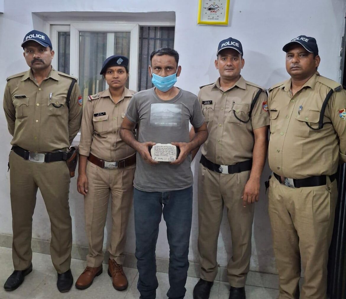 नैनीताल पुलिस की बड़ी कार्रवाई, ऑपरेशन प्रहार के तहत दो मामलों में गिरफ्तारियां