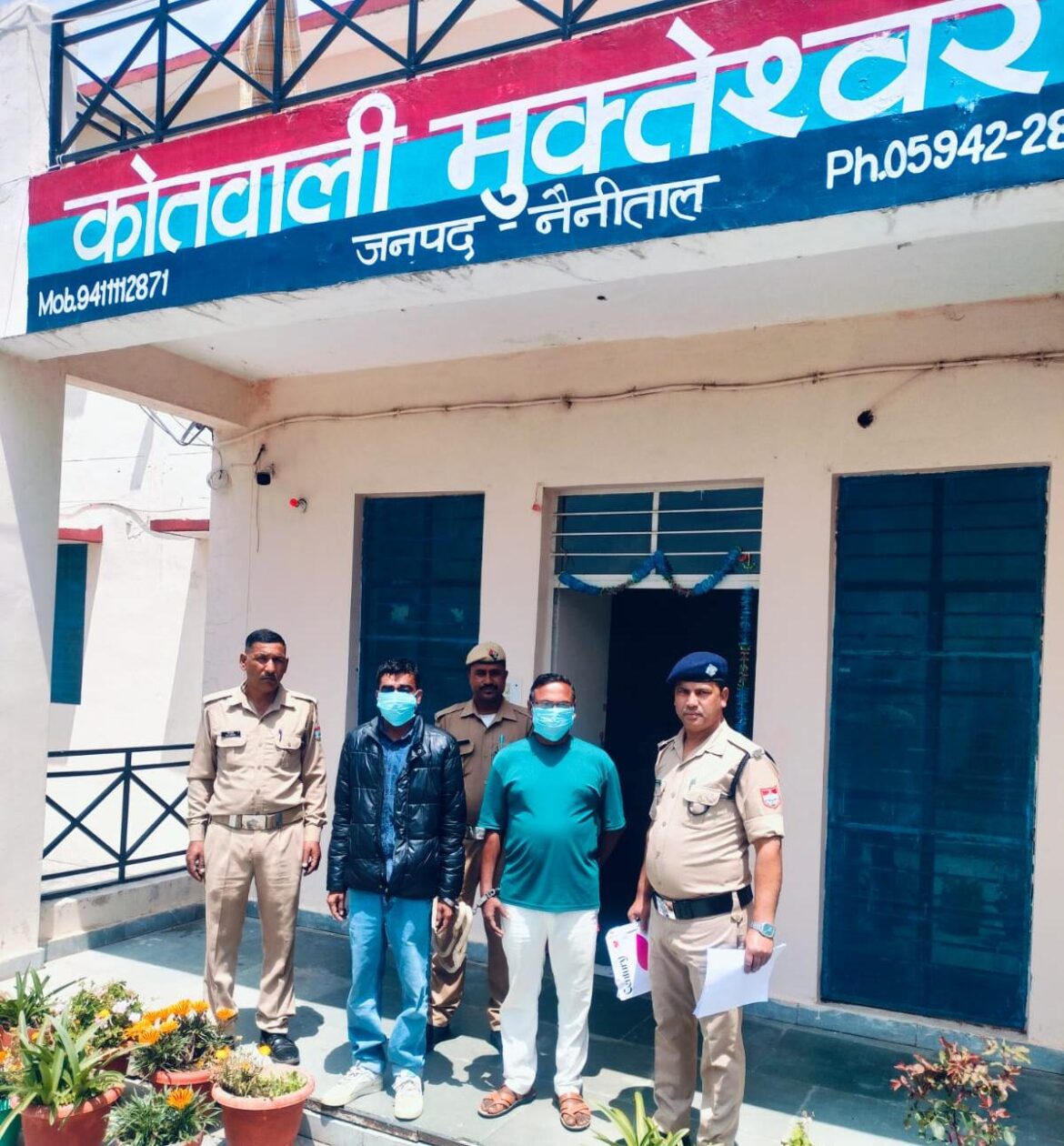 ऑपरेशन प्रहार के तहत मुक्तेश्वर पुलिस की कार्रवाई, दो वारंटी अभियुक्त गिरफ्तार