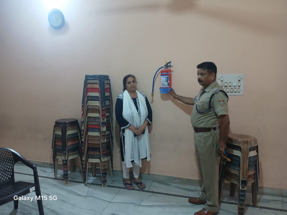 रुड़की में कोचिंग सेंटरों का फायर ऑडिट, छात्रों को दी गई अग्नि सुरक्षा की जानकारी