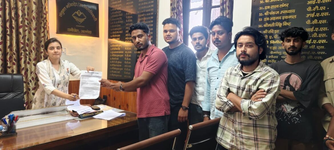 रानीखेत से दिल्ली के लिए बस सेवाएं बढ़ाने की मांग, युवा कांग्रेस ने सौंपा ज्ञापन