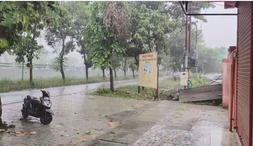 हरिद्वार में मानसून ने पकड़ी रफ्तार, झमाझम बारिश से मौसम हुआ सुहाना
