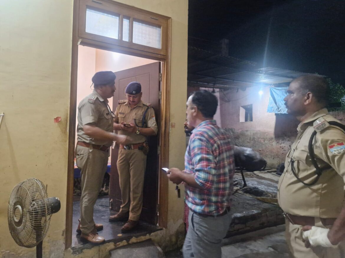पुरानी रंजिश में प्रधान पति ने भाई को मारी गोलीलाइसेंसी पिस्टल से फायरिंग के बाद आरोपी फरार, पुलिस जांच में जुटी