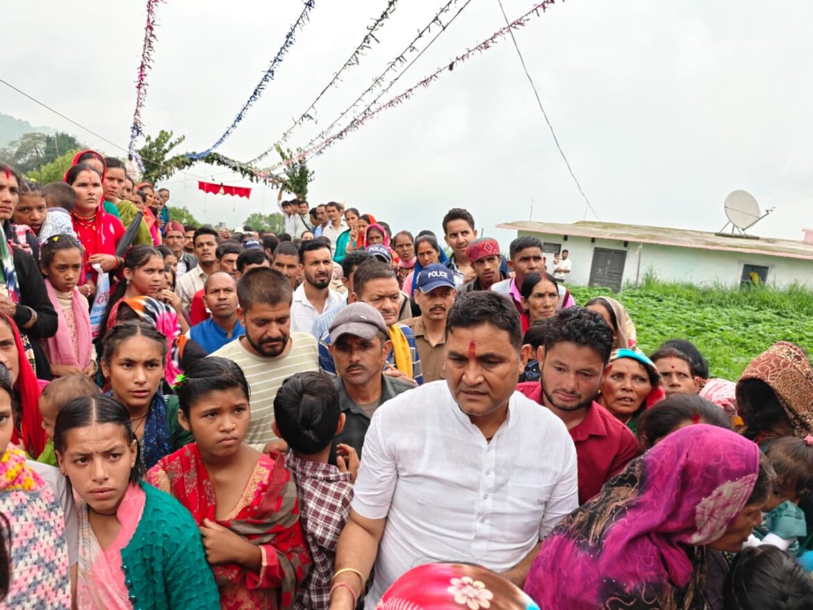 कालाआगर-धुरा मोटर मार्ग का लोकार्पण, वर्षों पुरानी ग्रामीणों की मांग हुई पूरी
