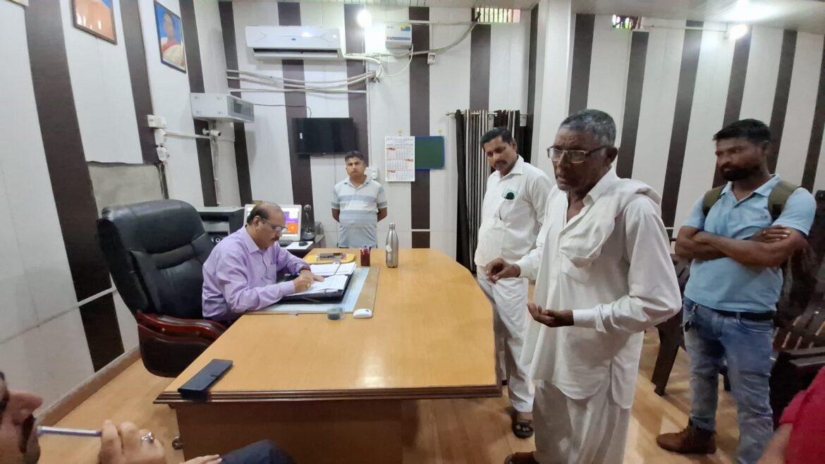 इस्माइलपुर में ग्राम समाज की भूमि पर पेड़ कटान को लेकर ग्रामीणों में नाराजगी, प्रशासन से जांच की मांग