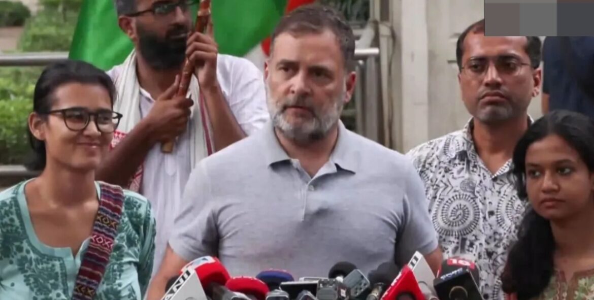 नीट पेपर लीक मामले पर राहुल गांधी ने रखीं तीन मांगें, शिक्षा मंत्री के इस्तीफे पर अड़े