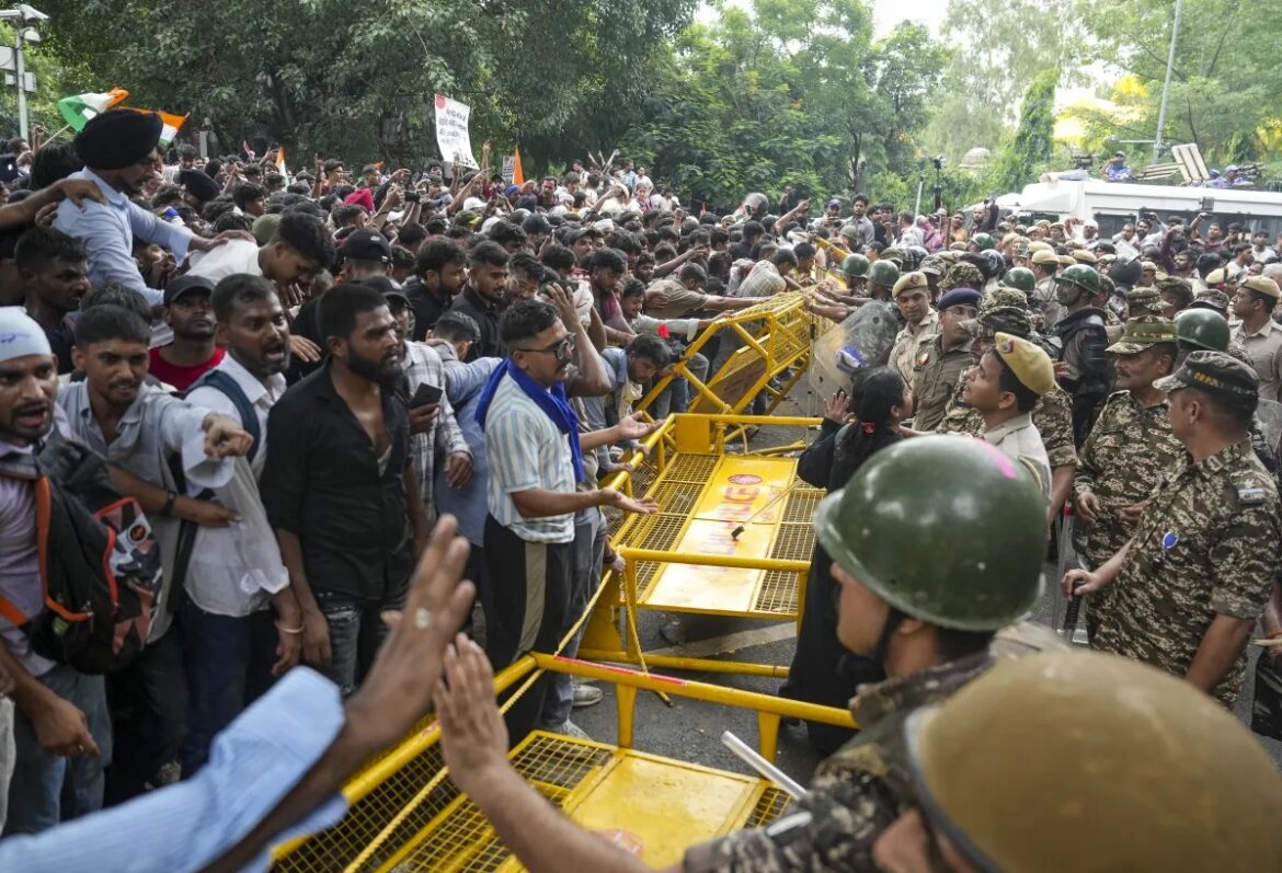 सीजेपी प्रवक्ता का दावा- सरकार ने बातचीत के लिए बुलाया, अभिजीत दीपके ने खत्म किया अनशन