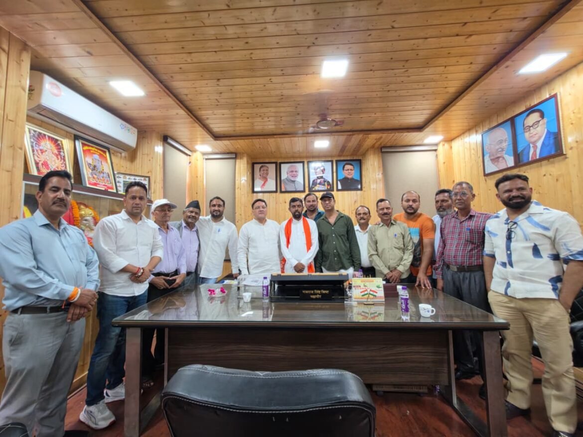 हल्द्वानी नगर निगम में आठ मनोनीत पार्षदों ने ली शपथ, विकास कार्यों में सक्रिय भूमिका निभाने का संकल्प