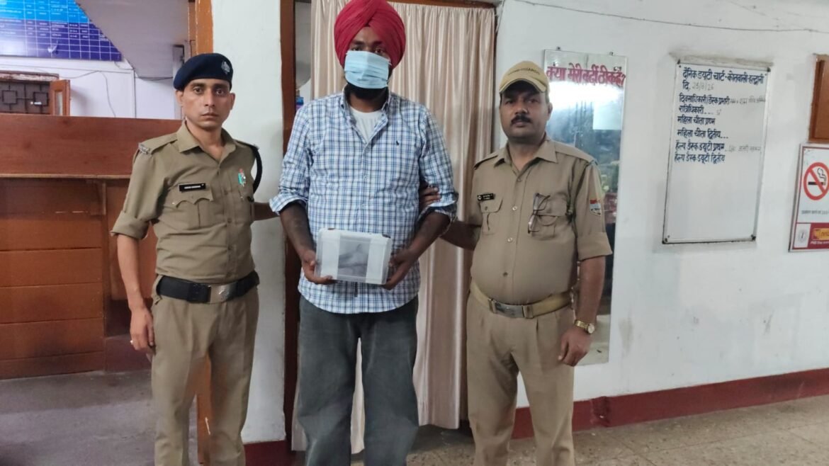 ऑपरेशन प्रहार के तहत हल्द्वानी पुलिस की कार्रवाई, अवैध तमंचे और कारतूस के साथ युवक गिरफ्तार