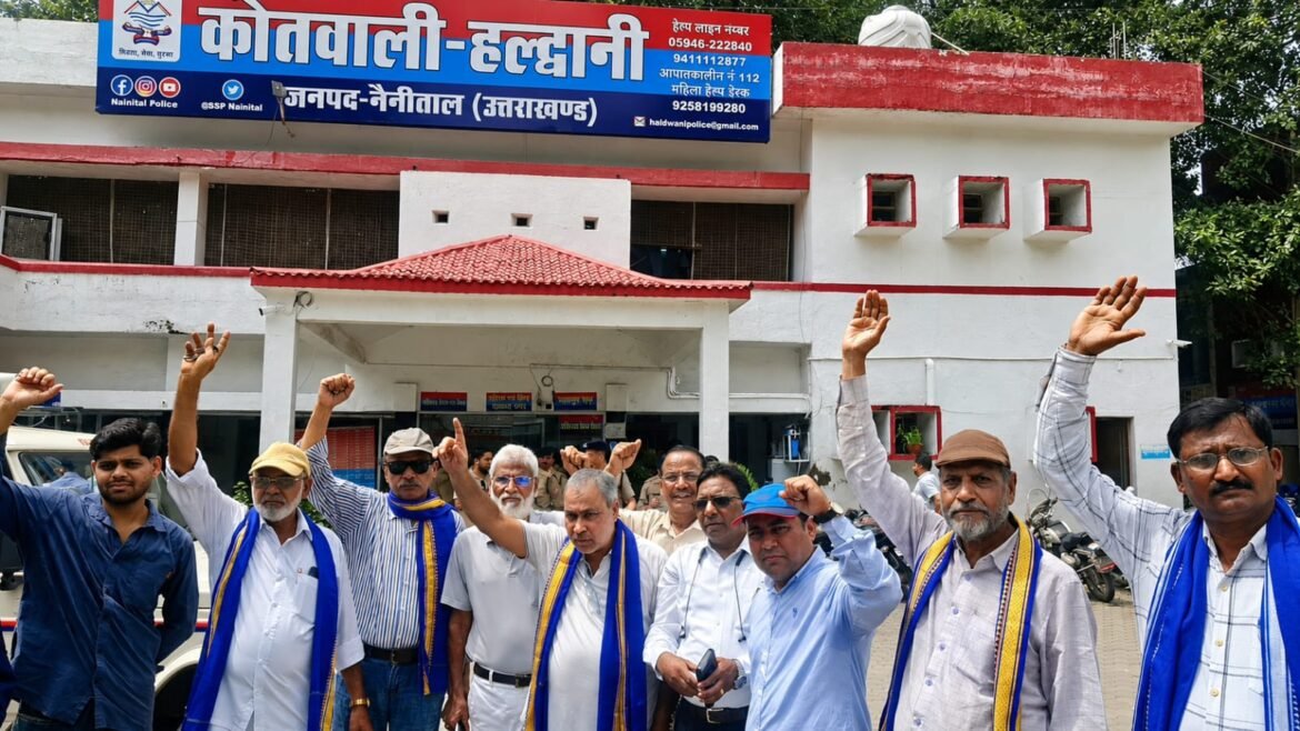 विधायक शिव अरोड़ा के खिलाफ FIR की मांग, भीम आर्मी ने हल्द्वानी कोतवाली में दी तहरीर